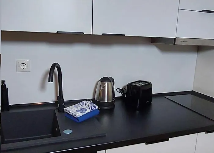 Ela, Kedar 3 圣弗拉斯